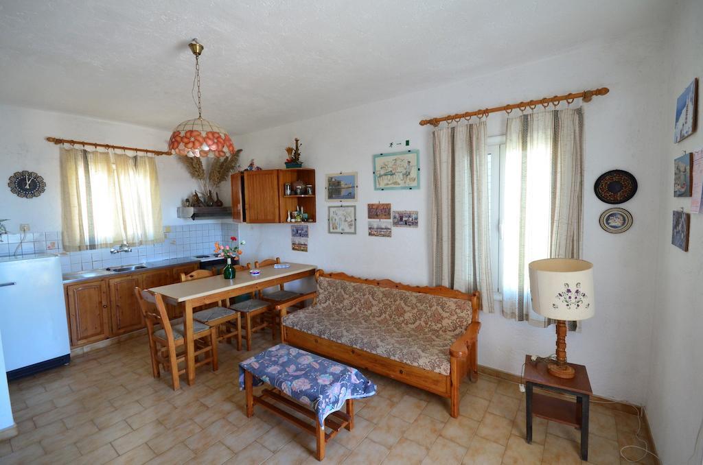 Villa Feggari Makrýgialos Rum bild